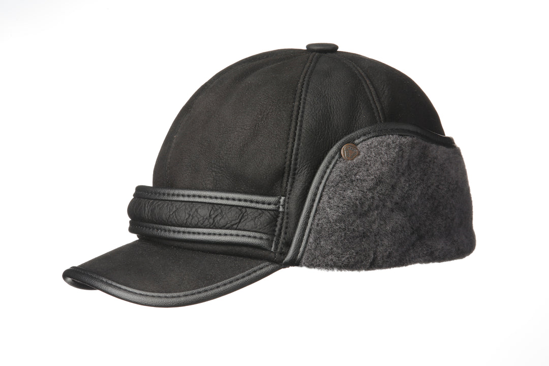 'Renfrew' Double-faced Shearling Hat w/Visor