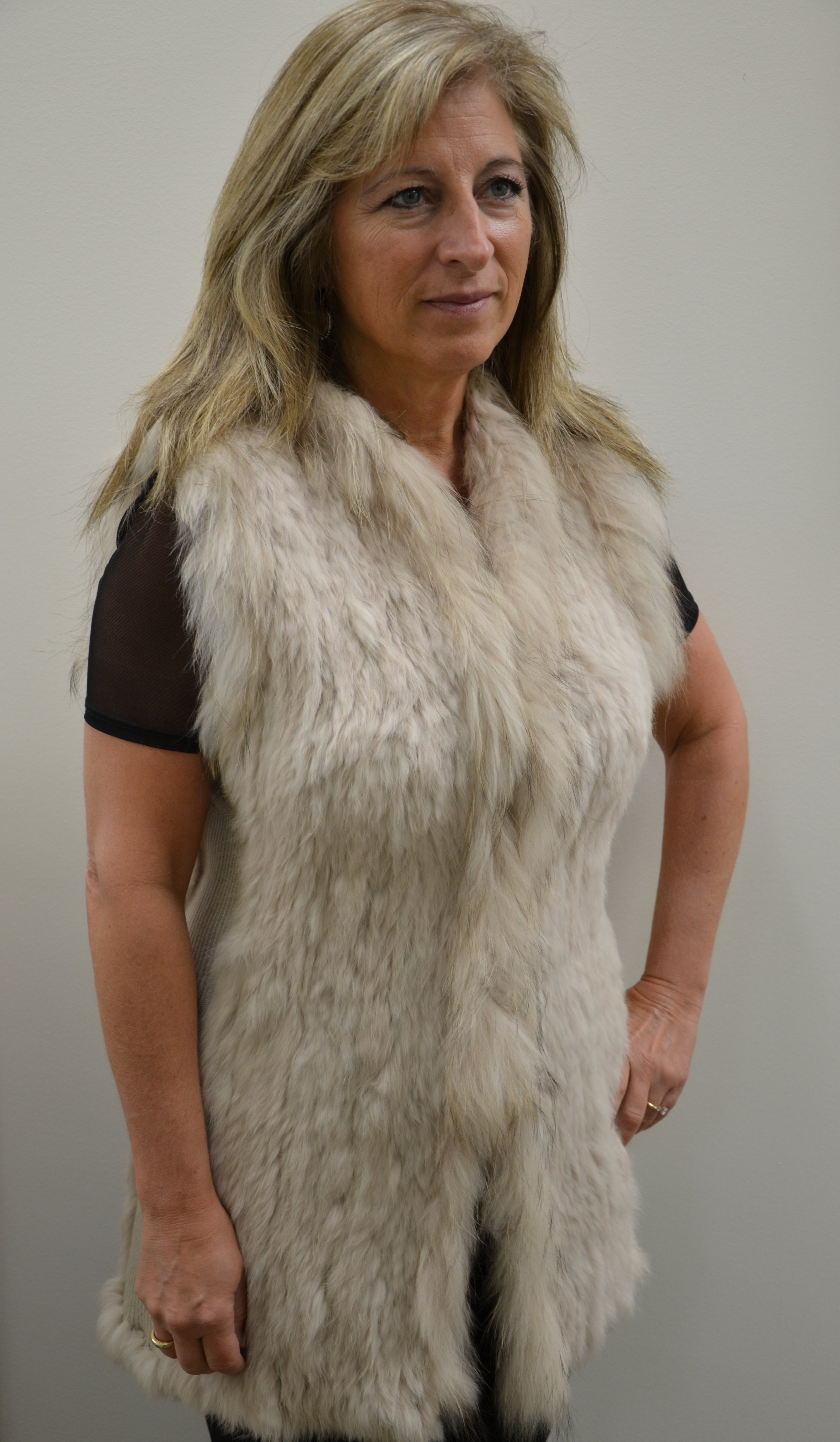Rabbit Vest – Crown Cap